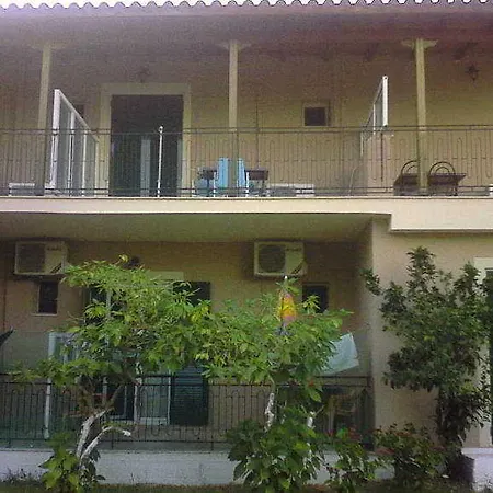 Politis Otel Poros (Kefalonia)