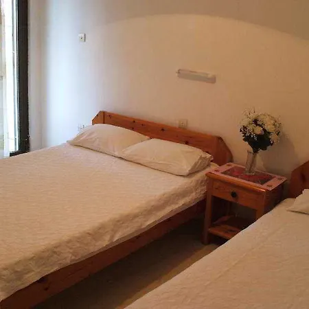Politis Otel Poros (Kefalonia)